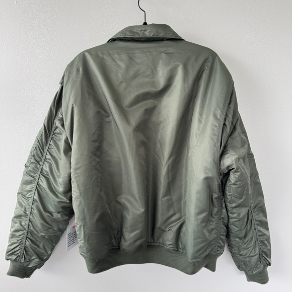 TopShop Reversible Bomber Sage Green NWOT - Picture 10 of 10